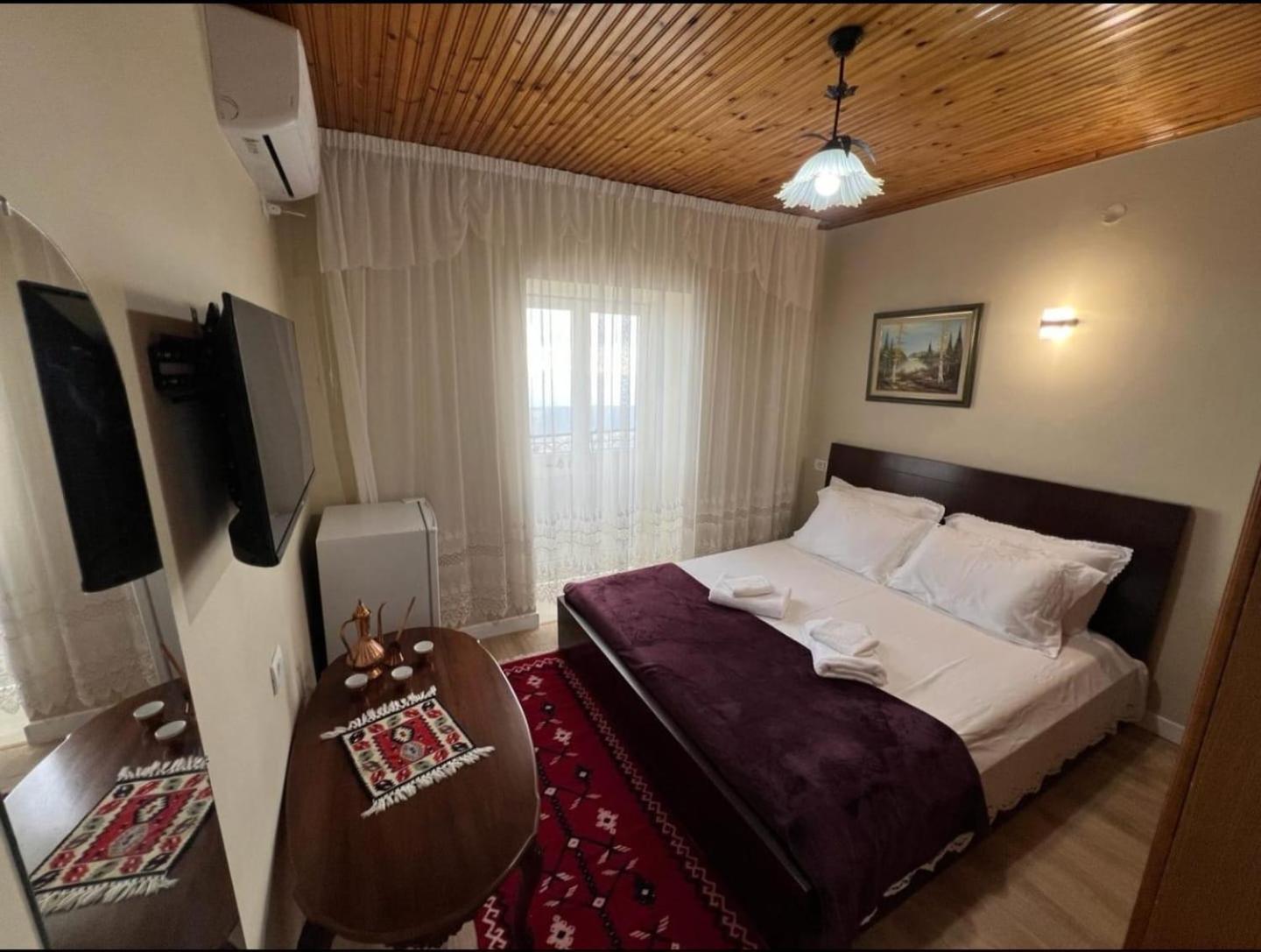 Garden Villa Guni Kruje Bagian luar foto