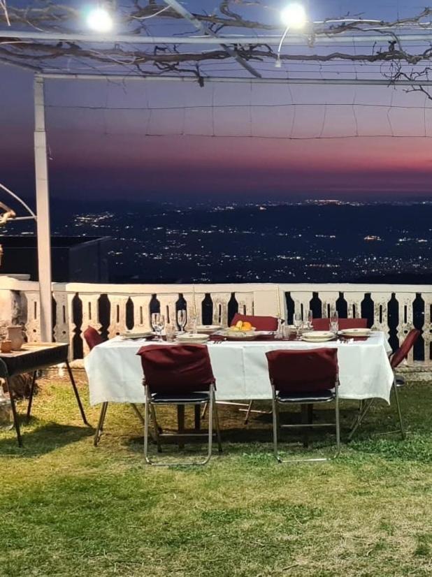 Garden Villa Guni Kruje Bagian luar foto