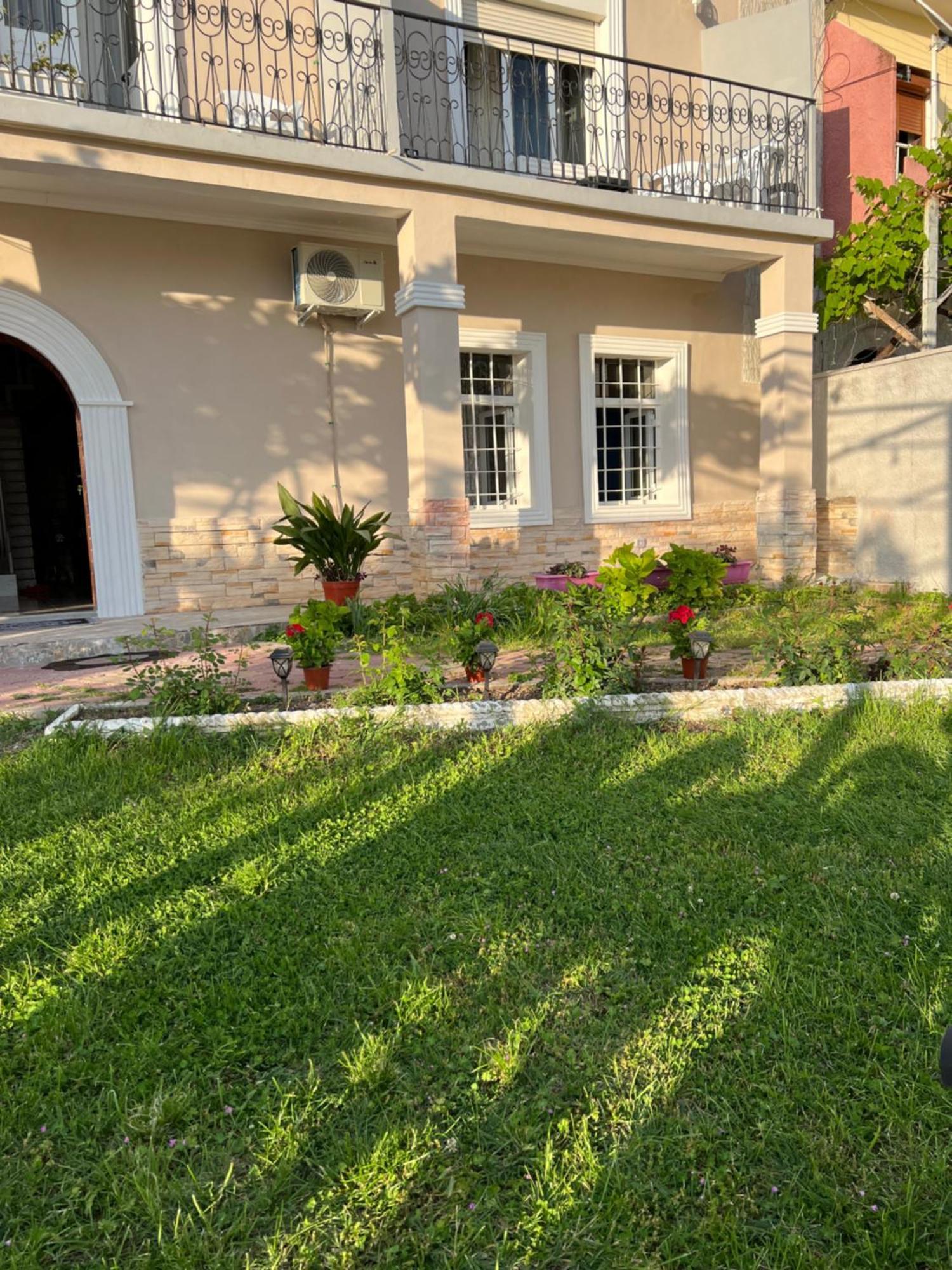 Garden Villa Guni Kruje Bagian luar foto