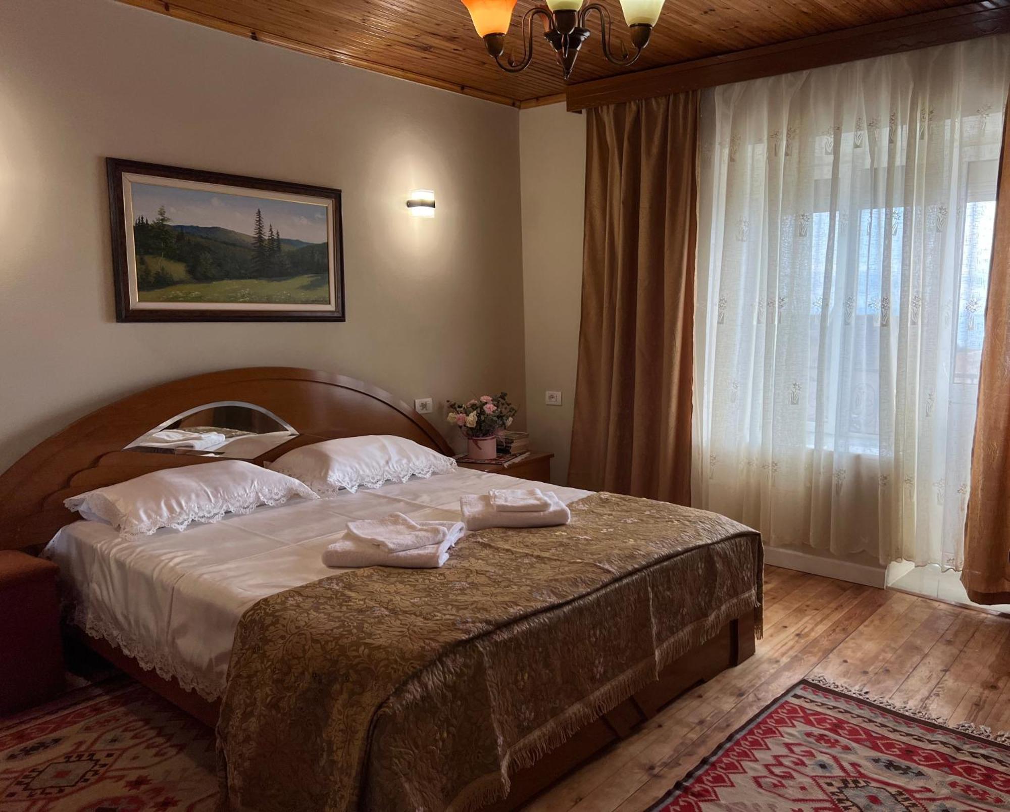 Garden Villa Guni Kruje Bagian luar foto